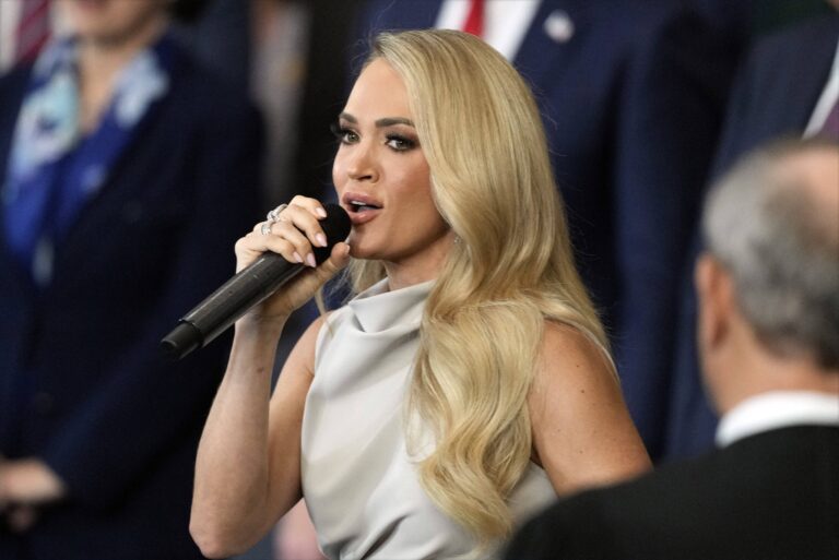 Carrie Underwod performs at Donald Trump's inauguration
