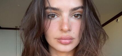 Emily Ratajkowski close up