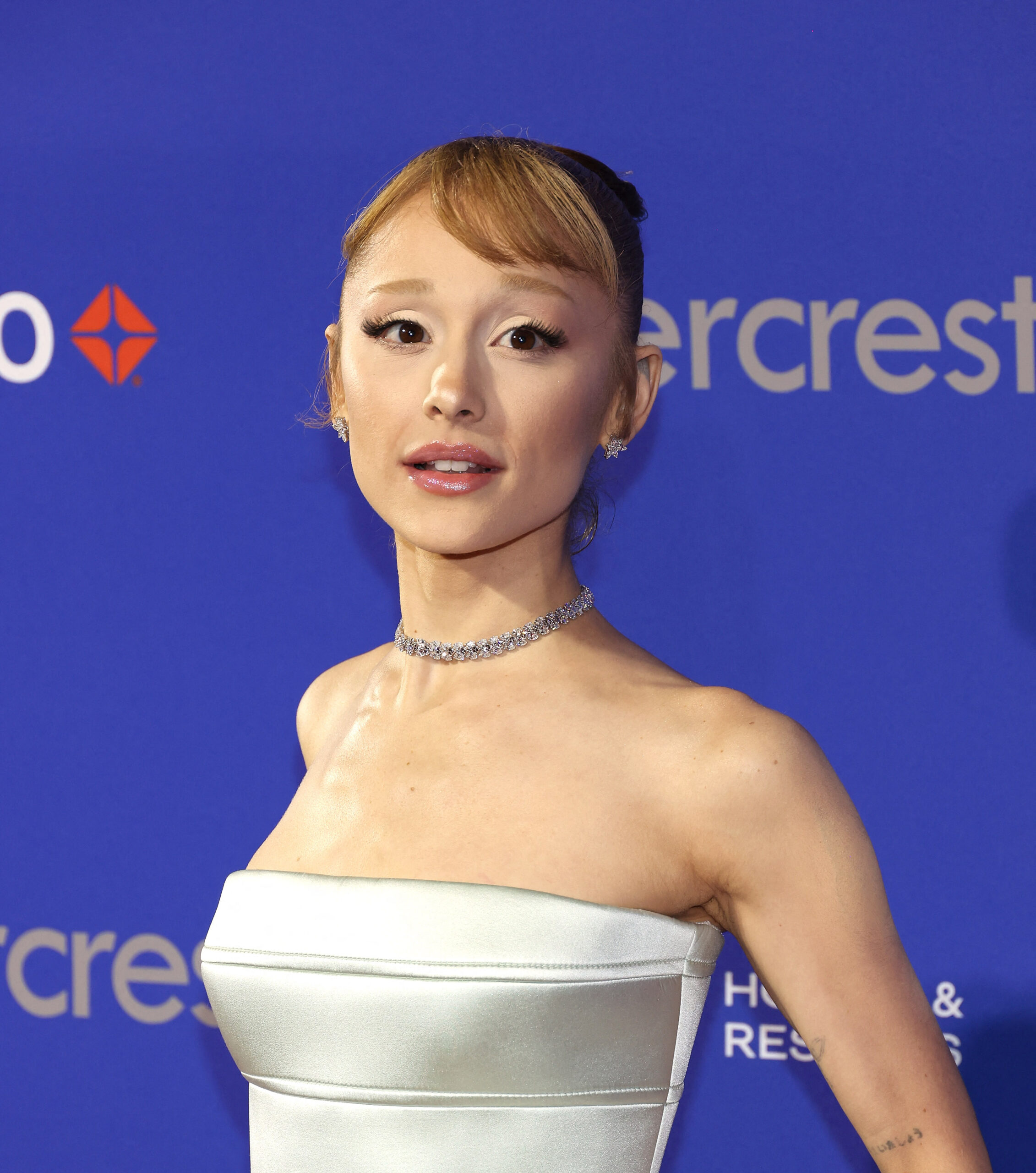 Ariana Grande's 'Concerning' Weight Loss Should Stay Behind Closed Doors Ariana Grande's 'Concerning' Weight Loss Should Stay Behind Closed Doors