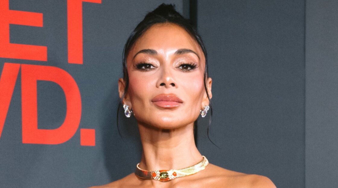 'Sunset Blvd.' Broadway Opening Night-Cast Arrivals October 20, 2024, New York, Ny, United States: Nicole Scherzinger poses outside the theatre at the new Jamie Lloyd production of Andrew Lloyd Webber’s Sunset Blvd. Broadway Opening Night at St. James Theatre in New York. October 20, 2024. 20 Oct 2024 Pictured: October 20, 2024, New York, Ny, United States: Nicole Scherzinger poses outside the theatre at the new Jamie Lloyd production of Andrew Lloyd Webber’s Sunset Blvd. Broadway Opening Night at St. James Theatre in New York. October 20, 2024. Photo credit: ZUMAPRESS.com / MEGA TheMegaAgency.com +1 888 505 6342