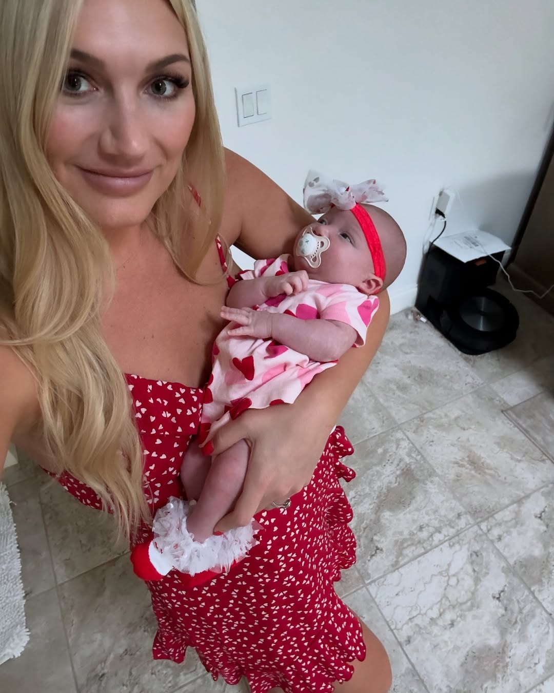 Brooke Hogan and her infant daughter
