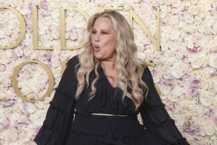 Jennifer Coolidge at the 82nd Annual Golden Globe Awards