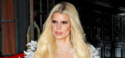 Jessica Simpson heads out in NYC