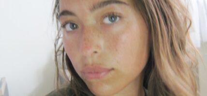 Lola Consuelos close up