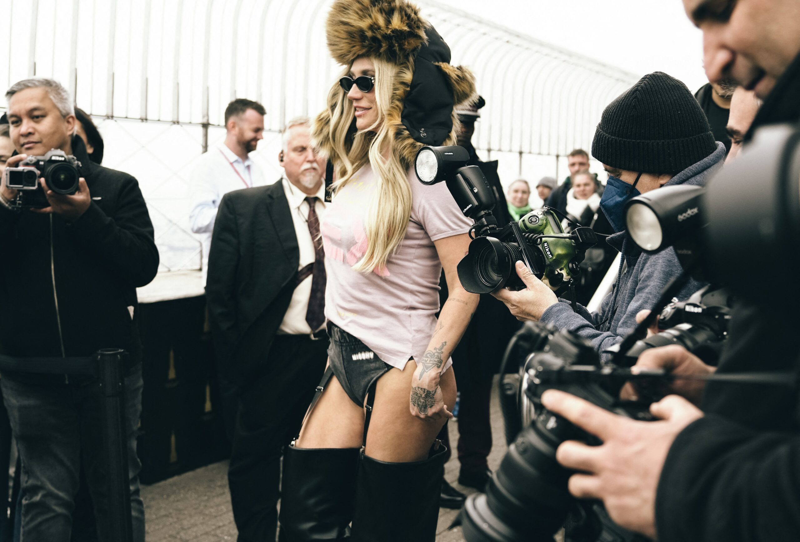 Kesha Illuminated Empire State Building In Celebration Of New Album Period