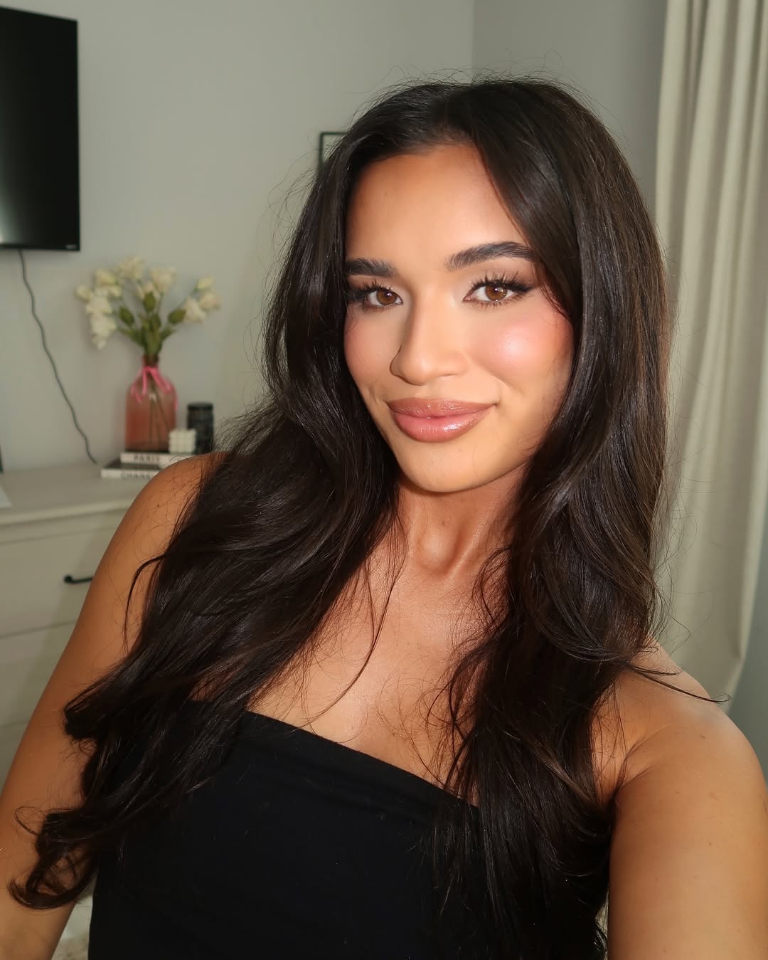 Natalie Cruz takes selfie