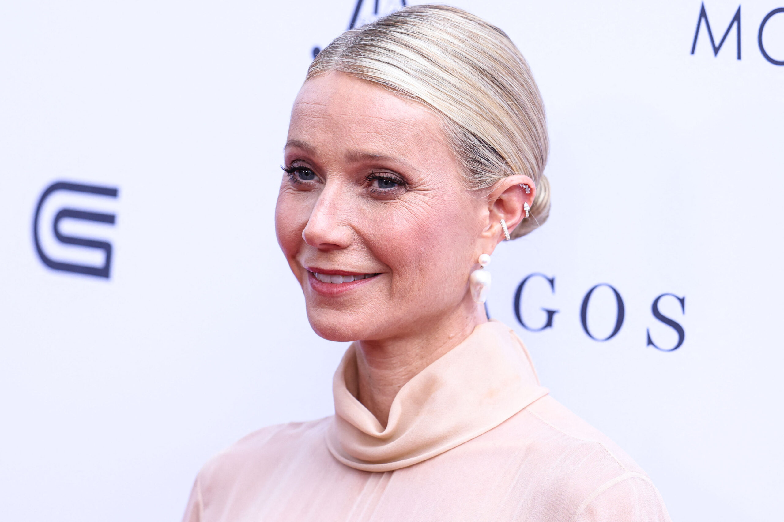 Gwyneth Paltrow at The Daily Front Row's 7th Annual Fashion Los Angeles Awards