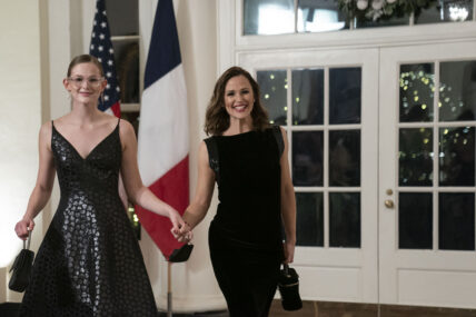 Jennifer Garner and Violet Affleck arrive to attend a State Dinner in honor of President Emmanuel Macron and Brigitte Macron of France hosted by United States President Joe Biden and first lady Dr. Jill Biden at the White House in Washington, DC on Thursday, December 1, 2022