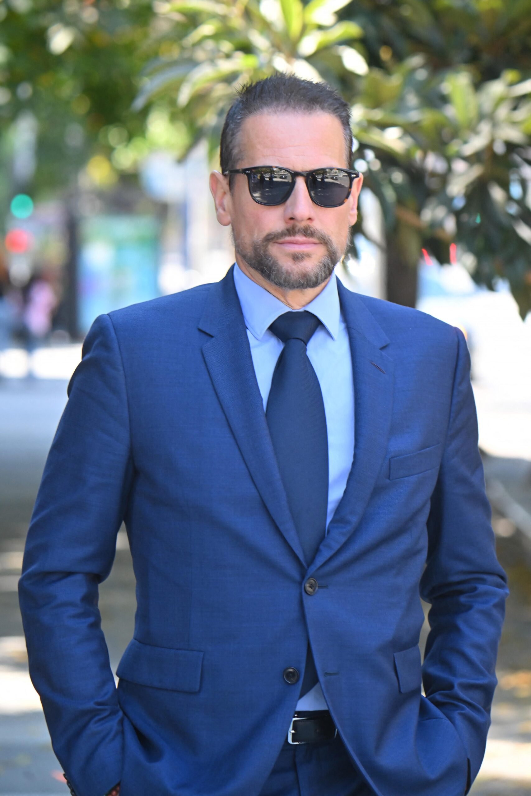 Ioan Gruffudd is seen leaving court after battling it out with Alice Evans