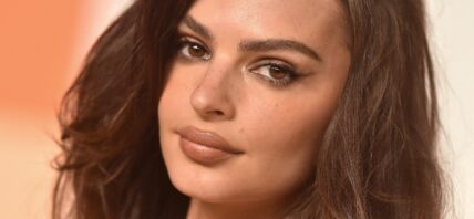 Emily Ratajkowski close up