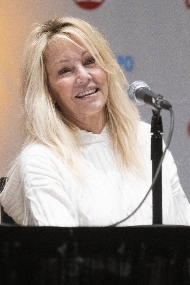 Heather Locklear Makes Rare Public Appearance At Calgary Expo