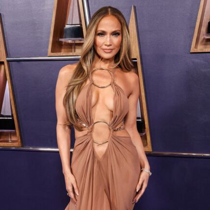 LAS VEGAS, NEVADA, USA - MAY 26: American singer, dancer, actress, songwriter, and businesswoman Jennifer Lopez (J.Lo) wearing Defaience poses at the 2025 American Music Awards held at the Fontainebleau Las Vegas on May 26, 2025 in Las Vegas, Nevada, United States. 27 May 2025 Pictured: Jennifer Lopez, J.Lo. Photo credit: Xavier Collin/Image Press Agency/MEGA TheMegaAgency.com sales@mega.global (Mega Agency TagID: MEGA1317401_013.jpg) [Photo via Mega Agency]