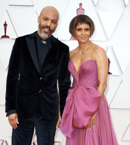 Halle Berry and Van Hunt at the 93rd Annual Academy Awards