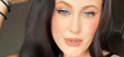 Jenelle Evans close up