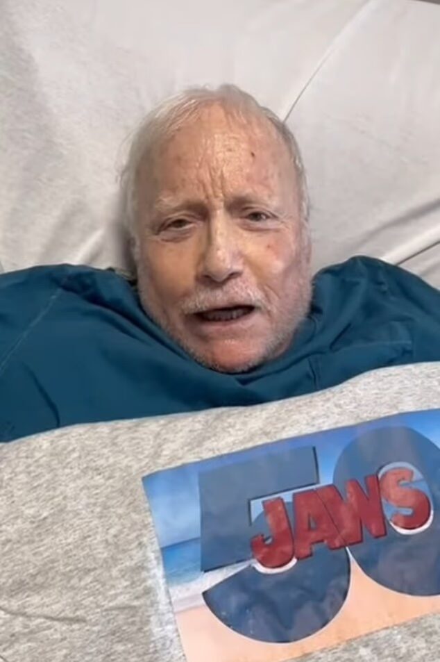 Richard Dreyfuss in bed
