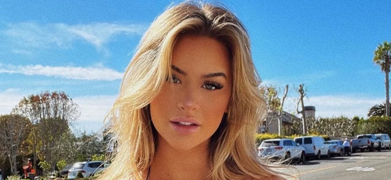 Emily Elizabeth com nada além de macacão disse que ‘não é inocente’