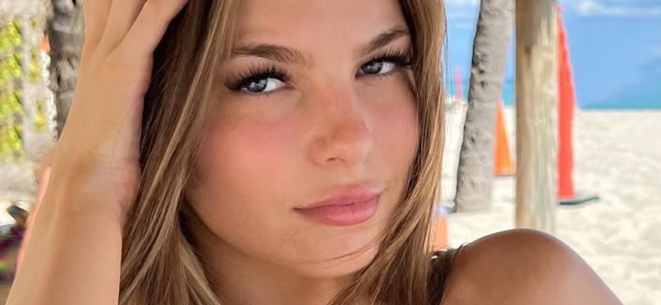 Grace Boor Bikini Top As She Catches Up On 'Reading'