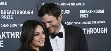 Ashton Kutcher and Mila Kunis on the red carpet