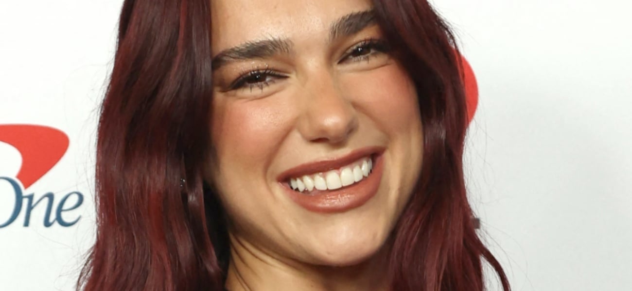 Dua Lipa de biquíni recomenda ‘Pensando em ter filhos’