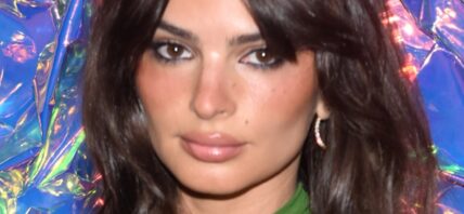 Emily Ratajkowski close up