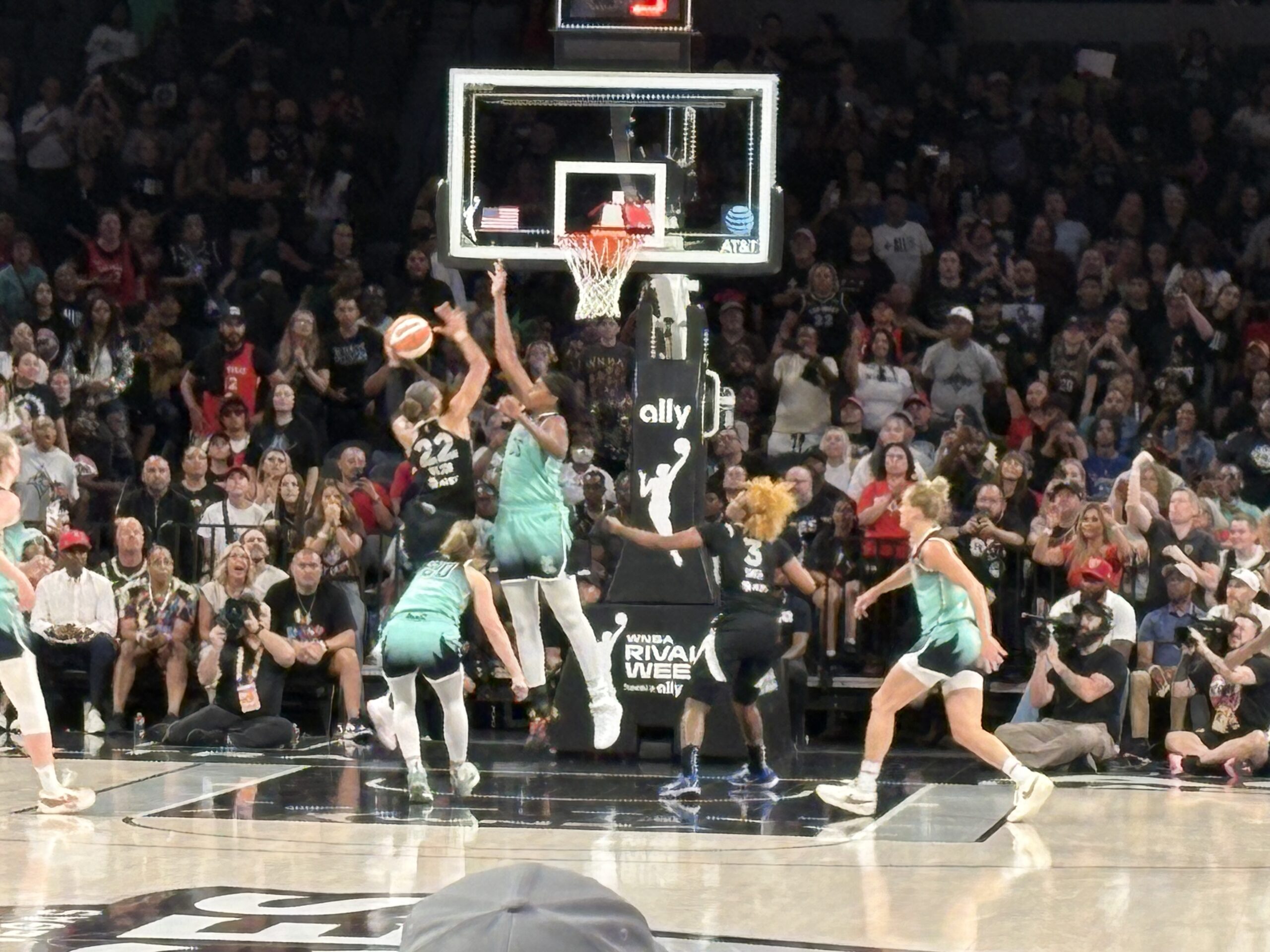 Las Vegas Aces vs New York Liberty