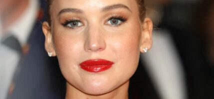 Jennifer Lawrence posing close up