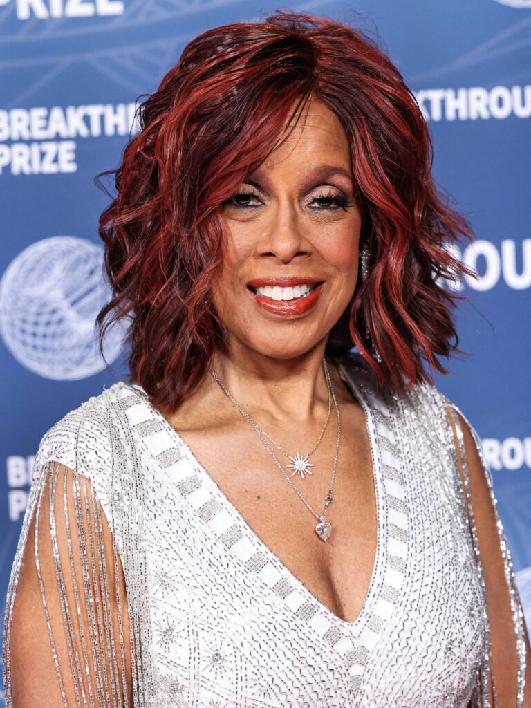 Gayle King from CBS Mornings on the red carpet