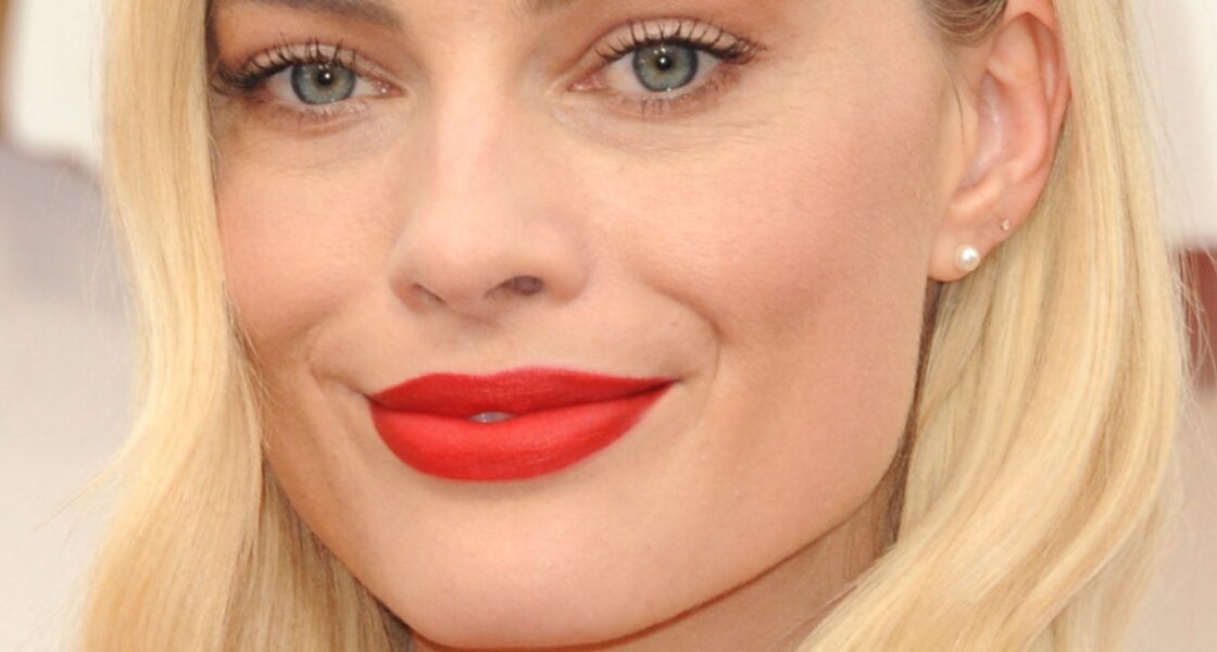 Margot Robbie close up