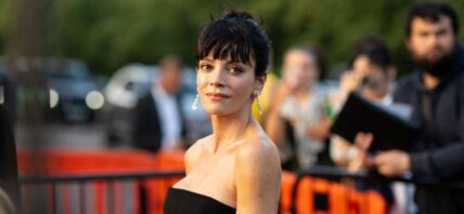 Lily Allen on red carpet
