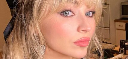 Sabrina Carpenter close up