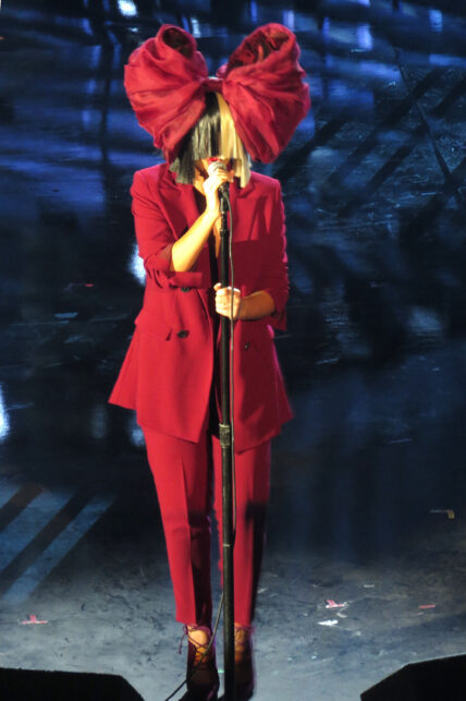 Sia looks like a christmas present as she performs at 'Shining a Light' concert in LA!