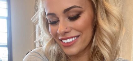 Paige VanZant selfie