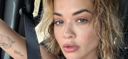 Rita Ora selfie