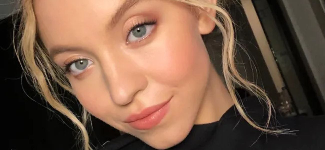 Sydney Sweeney Shows Off ‘Amazing Proportions’ In Jaw-Dropping Bikini Snap
