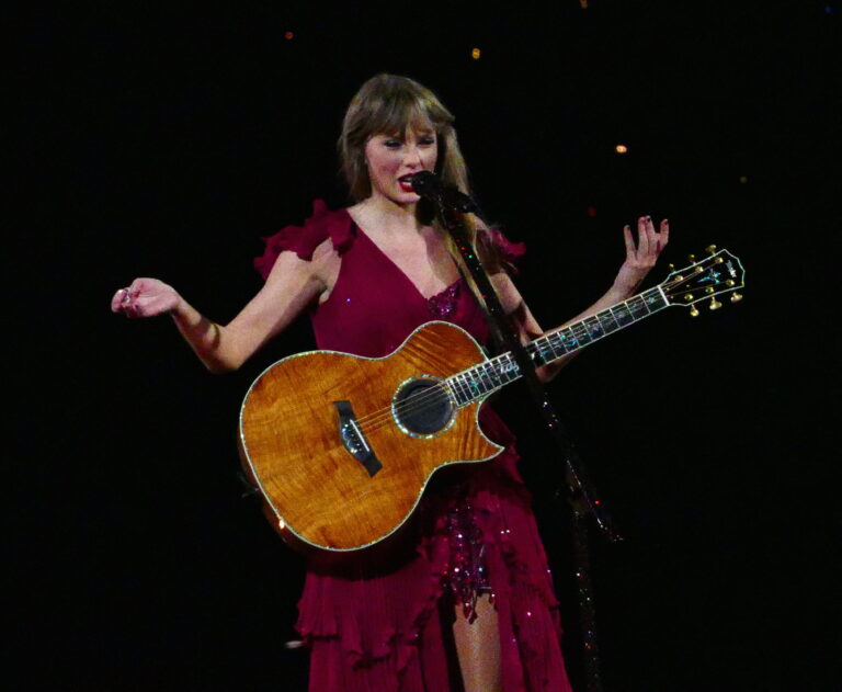 Taylor Swift on stage