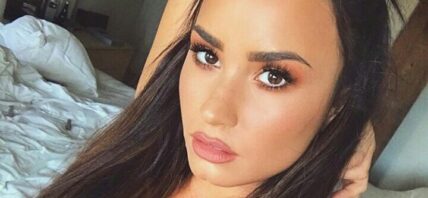 Demi Lovato selfie