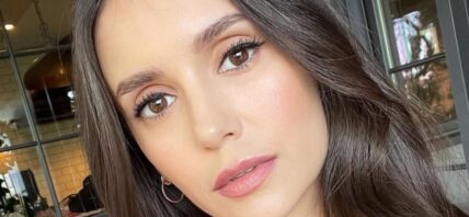 Nina Dobrev selfie