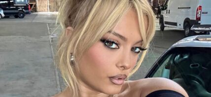Bebe Rexha selfie