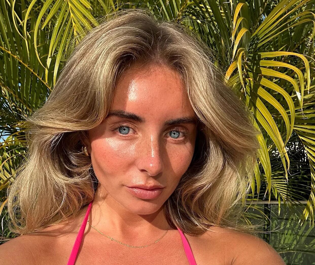 Bonnie Blue selfie