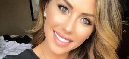 Brittney Palmer selfie