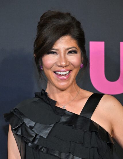Julie Chen posing on the red carpet.