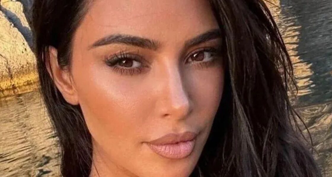 Kim Kardashian selfie