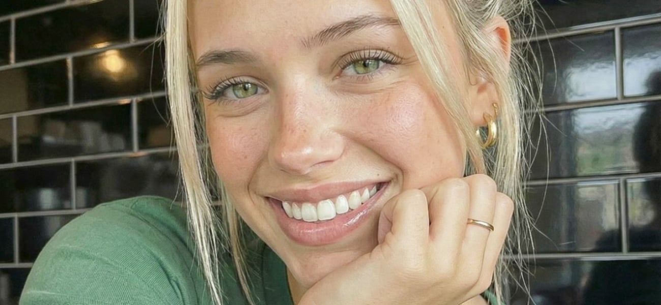 Madison Morgan com blusa suada de ginástica elogiada por ‘The Girls’