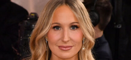 Nikki Glaser at the 2026 Golden Globes