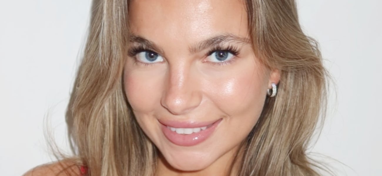 Grace Boor Highlights Easter Bunny Curves In G-String