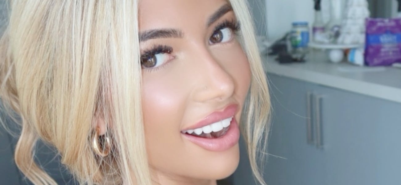 Malia Rain Unzipping Braless Bodysuit Highlights 'Honkers' In Car