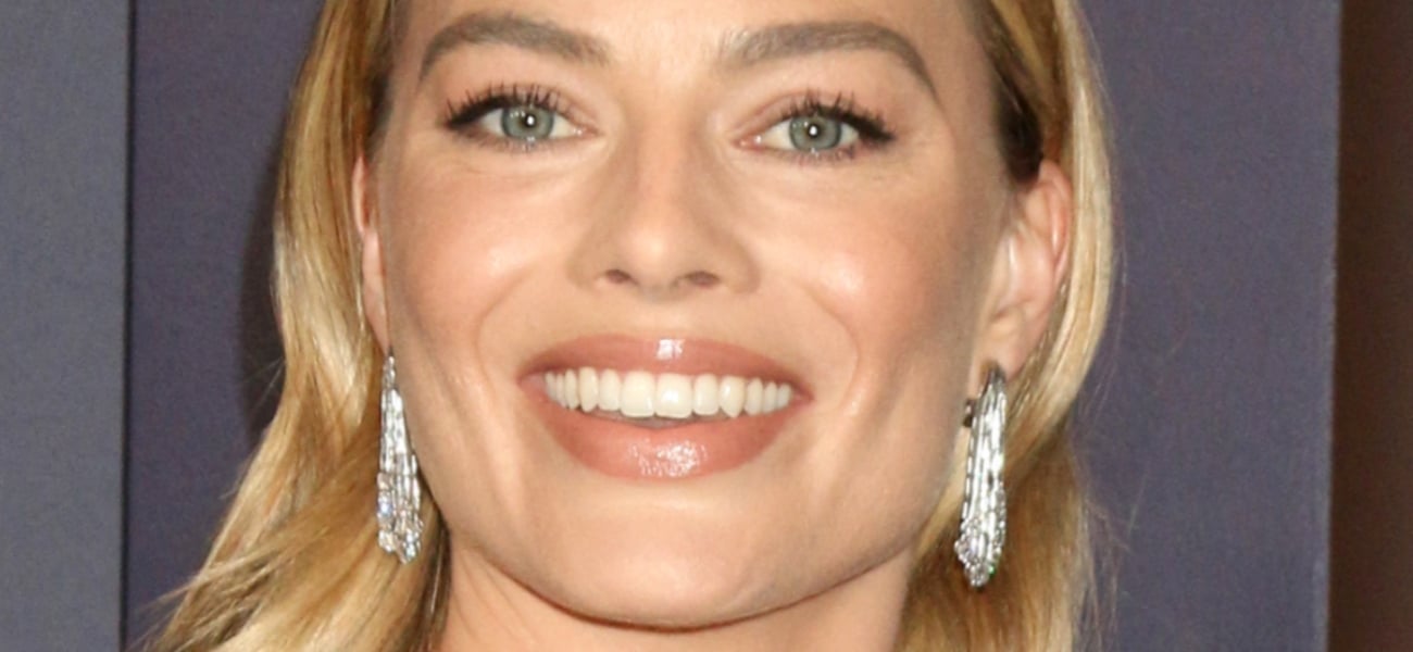 Margot Robbie ‘Perfection’ Diving In Tight White Swimsuit