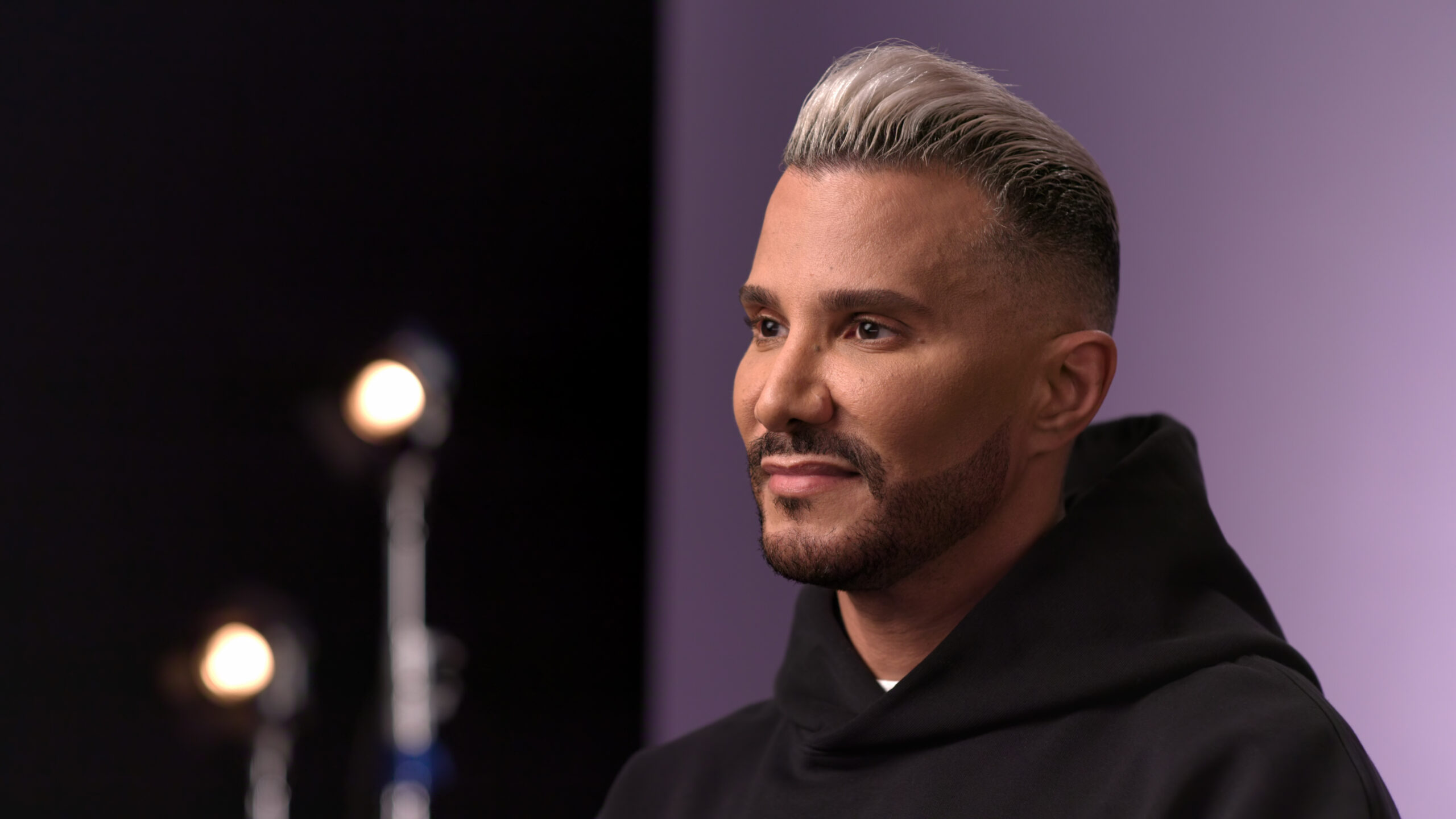Jay Manuel on set of "Reality Check."