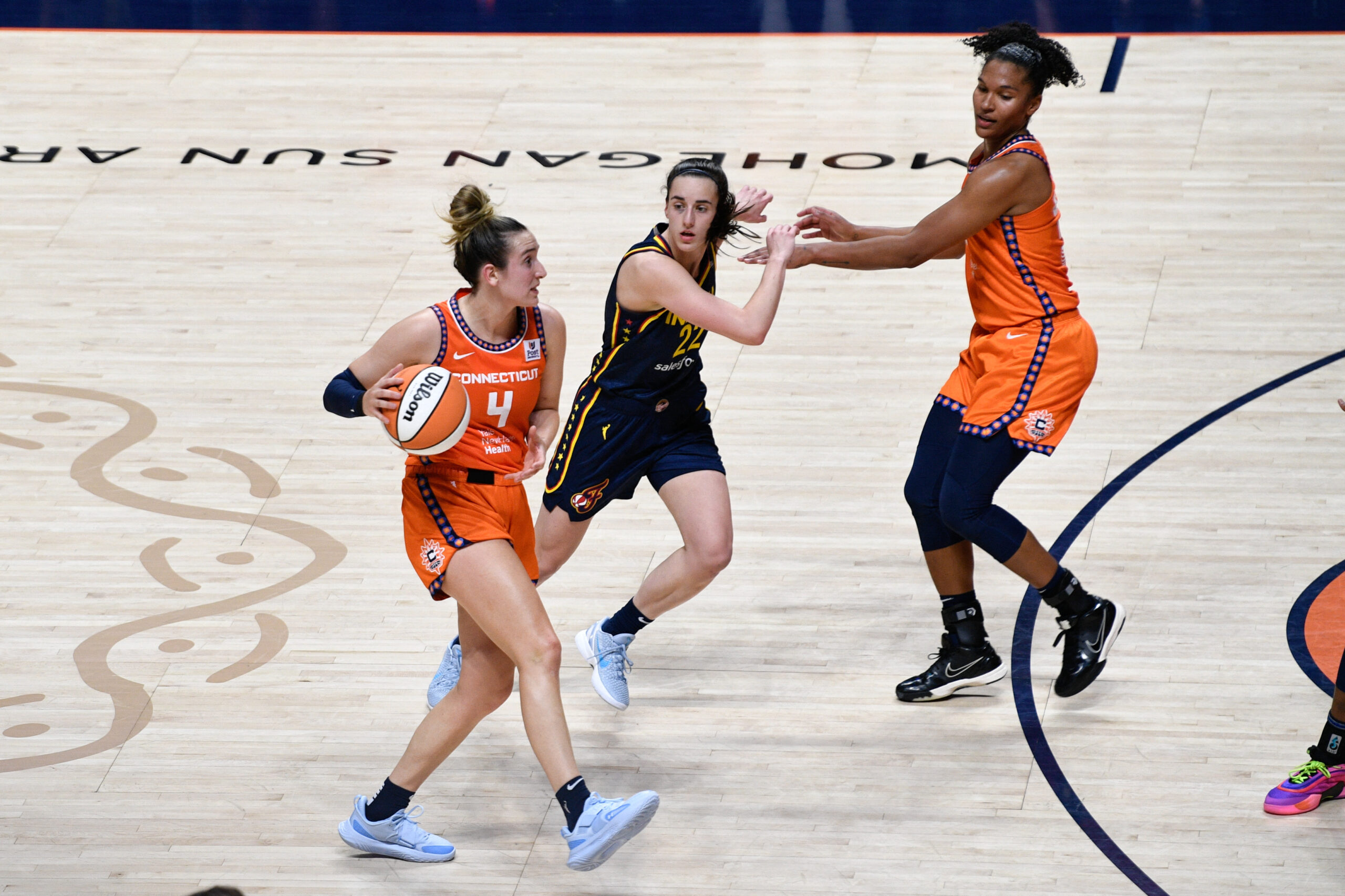 Marina Mabrey and Caitlin Clark. 