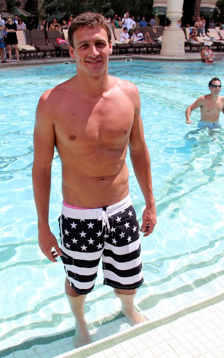 Ryan Lochte posing in a pool.